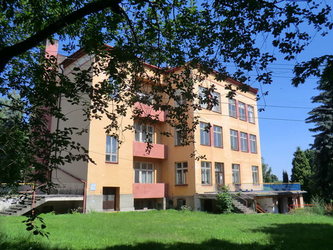 Volná budova bývalé mateřské školy k pronájmu či prodeji